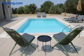 Liotopos Villas - Image 3