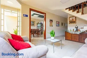 Quarto de Solteiro em Residência Compartilhada - Image 1