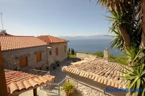 Fteri Stone House in Platanos, Akrata - Image 1