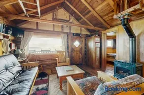 Dog-Friendly Lakefront Cabin with Private Dock, Epic Views of Lake & Mt Kineo - Image 3