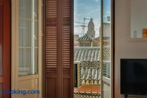 C61 - Brand New One Bedroom Cathedral Views - Image 4