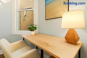 Prime Wrigley Spot Workspace - Image 3