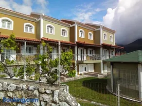 Dogis Retreat - Image 1