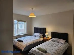 Nice Dublin 3 bedrooms near Airport & Dublin City 7people - Image 1
