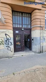 Dombóvári way apartment close to ELTE IT University and Info Park - Image 5