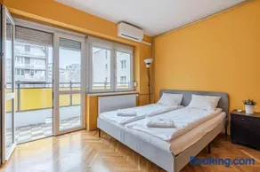 BpR Castle Point Apartment - Image 3