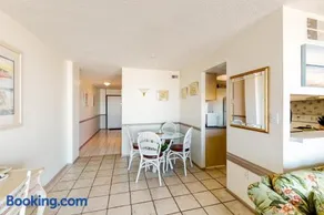 Sea Colony 6th floor condo with shared gym basketball court with an partial ocean view - Image 3