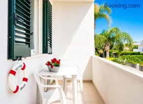 Coral Bay House - Image 2
