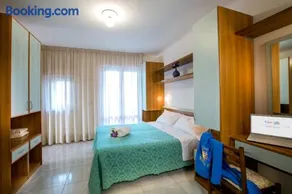 Hotel Le Soleil - Image 4