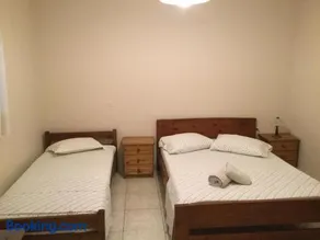 Ntinas House - Image 2