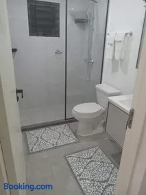 Family-Friendly Luxury 2BR Gated Near Beach - Image 4