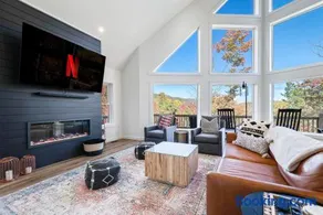 Epic Mtn Views I Luxe 5BR Alpine Escape - Image 2
