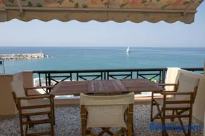 ELVETIA VILLA - Image 1