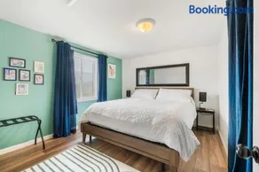 Charming Family-Friendly 2 Bedroom 1 Bathroom Retreat Near Astoria & Beach - Image 2