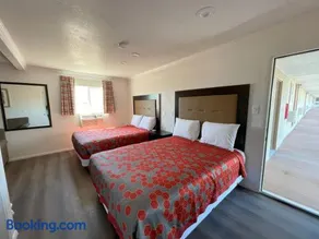 Palm Inn - Image 2