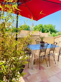 Suite de Charme avec Terrasse Panoramique & Entrée Indépendante - Image 1