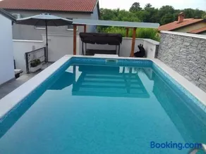Apartment Nicol - Image 2