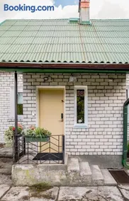 Private 120m2 House with 1000m2 Garden for 8 Guests - Image 1