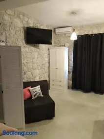 Apartment Iris - Image 2