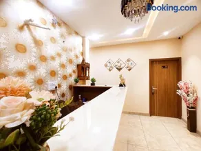 THE GOLDEN CROWN - Hotel With Comfort & Feelings - Image 1