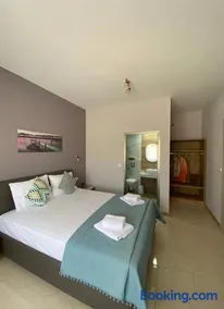 Ablaze Apartment - Image 1