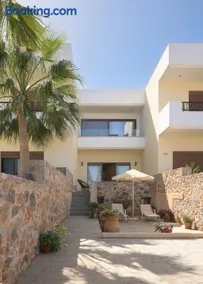Modern Apartment with Lovely Terrace and Sea View - Image 2