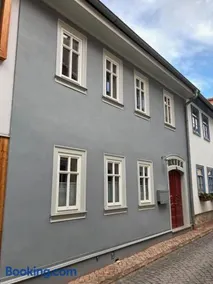 Altstadtwohnung mit Flair, 2 Zimmer, Küche, Bad, Kamin, 50 qm - Image 2