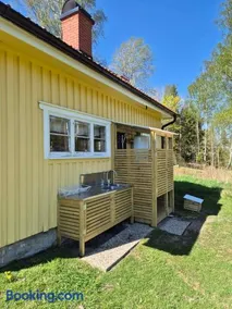 Dalslands-torp nära vattnet - Image 2