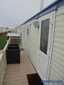 8 Berth on Sealands Everglade III - Image 3