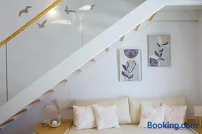 Filothei's Guest House, Minimal House in Amorgos - Image 2