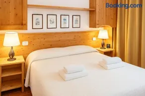 42 Cozy Amiata Escape Private Pool, Fast Wi-Fi & Free Parking - Image 3
