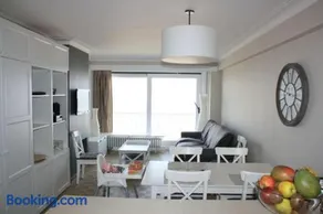 Seafront appartement on seawall of Knokke-Duinbergen - Image 1