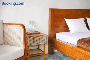Kala Surf Camp - Image 2