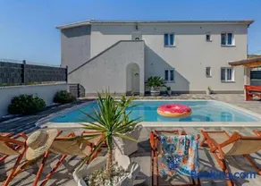 Villa Felicita with heated pool - Image 2