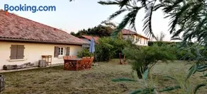 Maison au bord de dune et océan - Image 1