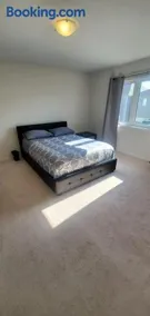 Stay 15 mins from Niagara Falls-5 Bedroom nights Inn - Image 1