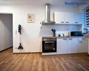 CozyHome - Spacious and Modern Apartment close to Vienna - Image 5
