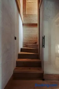 Zepodar Haus - Image 4