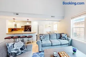 Home Away At Rockaway - Image 1