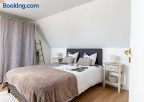 LE DUPLEX DES VIGNES, Idéal Famille, Confortable et Paisible dans le Sundgau en Sud Alsace, Aéroport Bâle-Mulhouse à 25 mn en voiture, Arrivée autonome, Wi Fi haut débit, 2 places de Parking Gratuit - Image 3