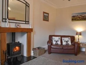 Rowan House - Image 3