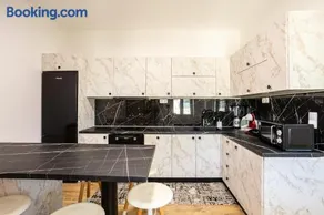AG Stone Home - Idyllic Beachside Villa in Isthmia - Image 3