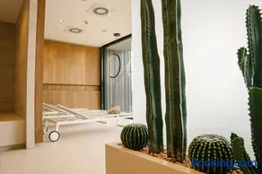 LOOM Hotel & Skybar - Image 4
