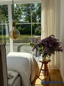 Ragnar Glamp Pitrags Lux House - Image 1