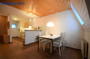 Modern Penthouse Apartment, close to everything - Image 1