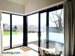 Rowan Beg Retreat Lake View Apartment - Image 1