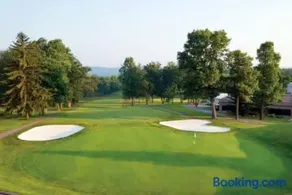 Private Room Golf and More - Image 1
