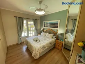 Lemon Tree Cottage - Image 1