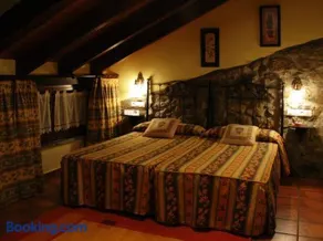 La Llobera Apartamentos - Image 2