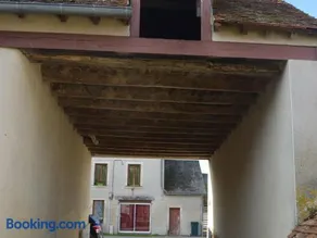 Maison de plain-pied en Brenne avec cour close, Wifi et proche de Châteauroux et étang de pêche - Image 3